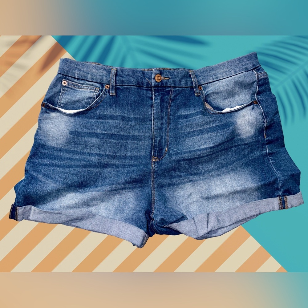 No Boundaries High Rise Cuffed Stretch Denim Jean Shorts - Juniors Plus Size 19